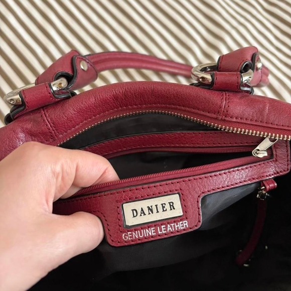 VINTAGE RED SHOULDER BAG - Picture 7 of 7